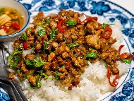   Pad Gra Prow         